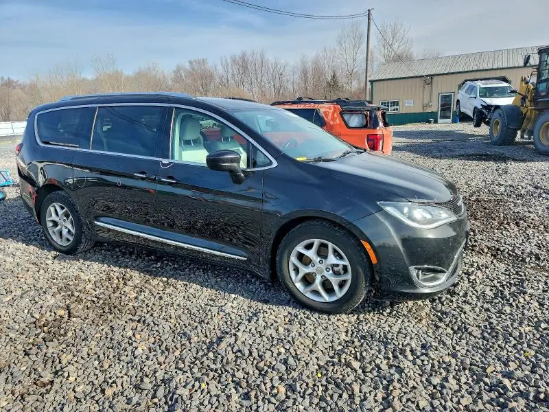2017 CHRYSLER PACIFICA TOURING L PLUS  