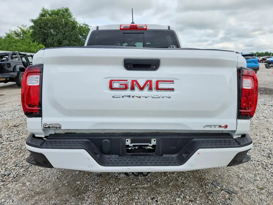 2023 GMC CANYON AT4  