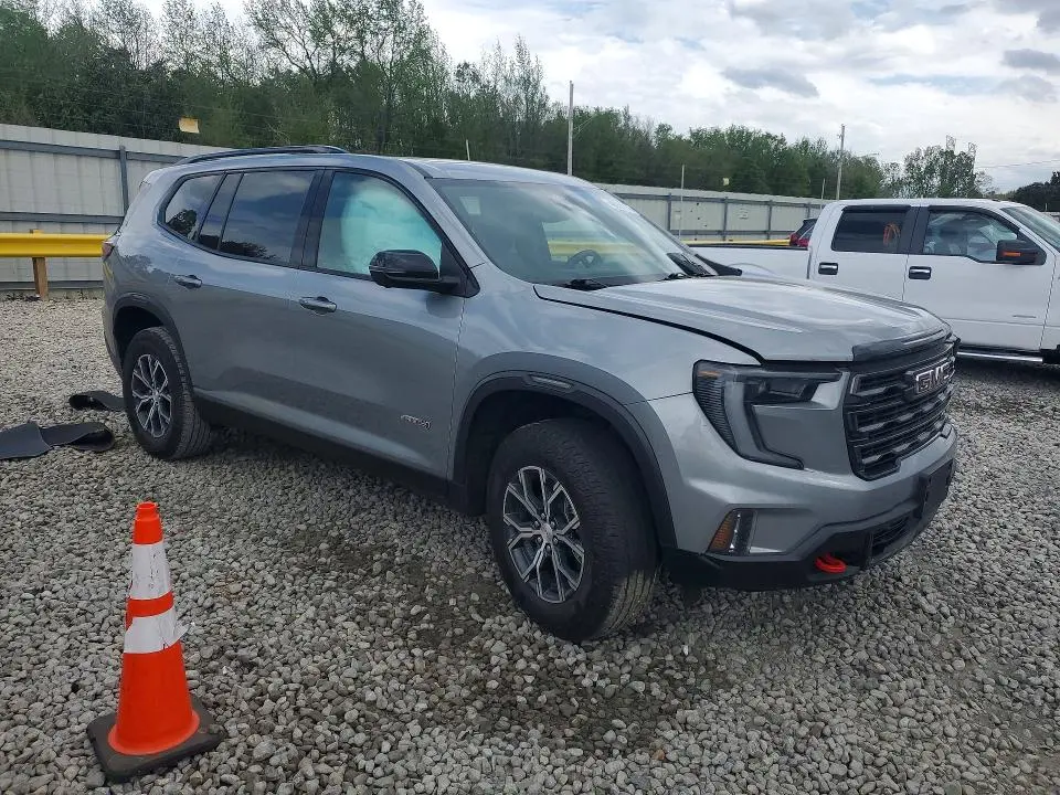 2025 GMC ACADIA AT4  