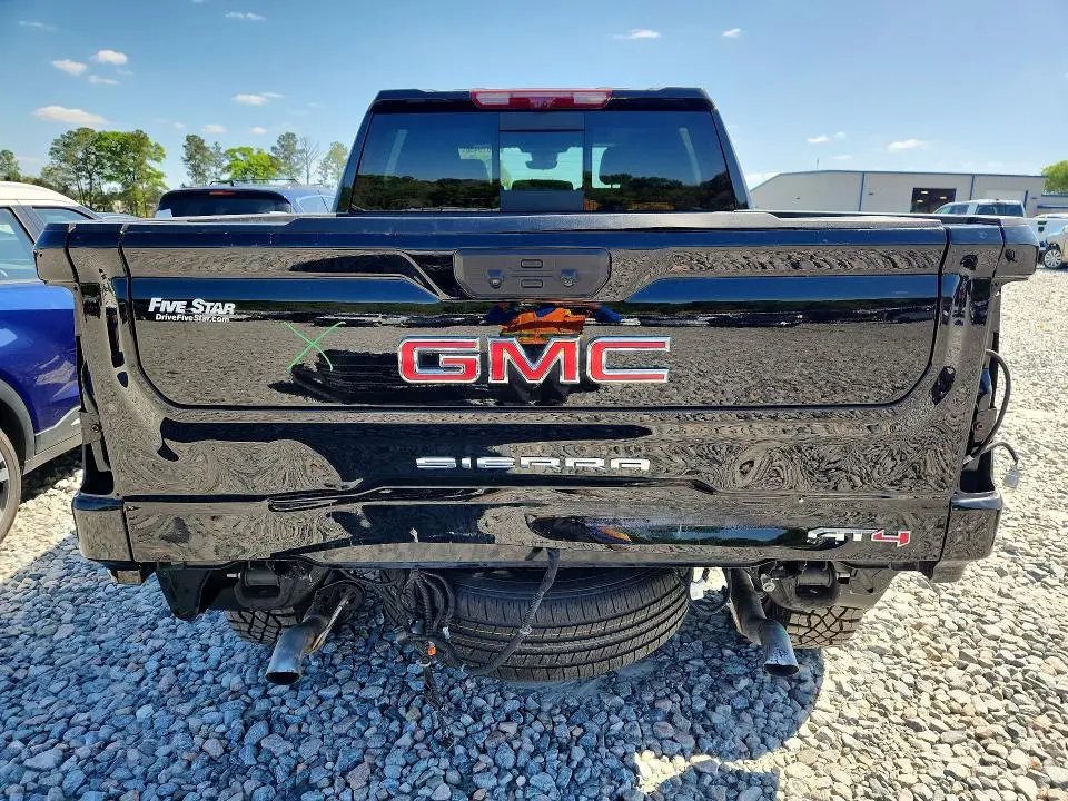 2025 GMC SIERRA K1500 AT4  