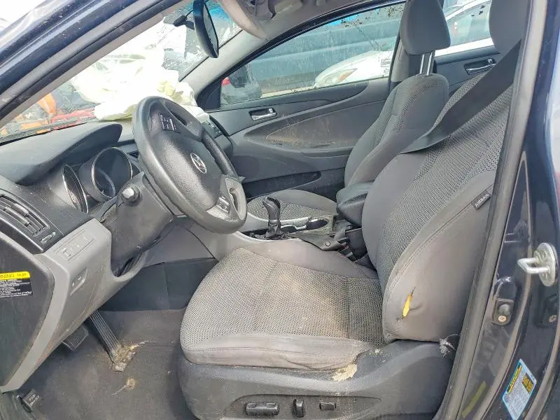 2011 HYUNDAI SONATA GLS  