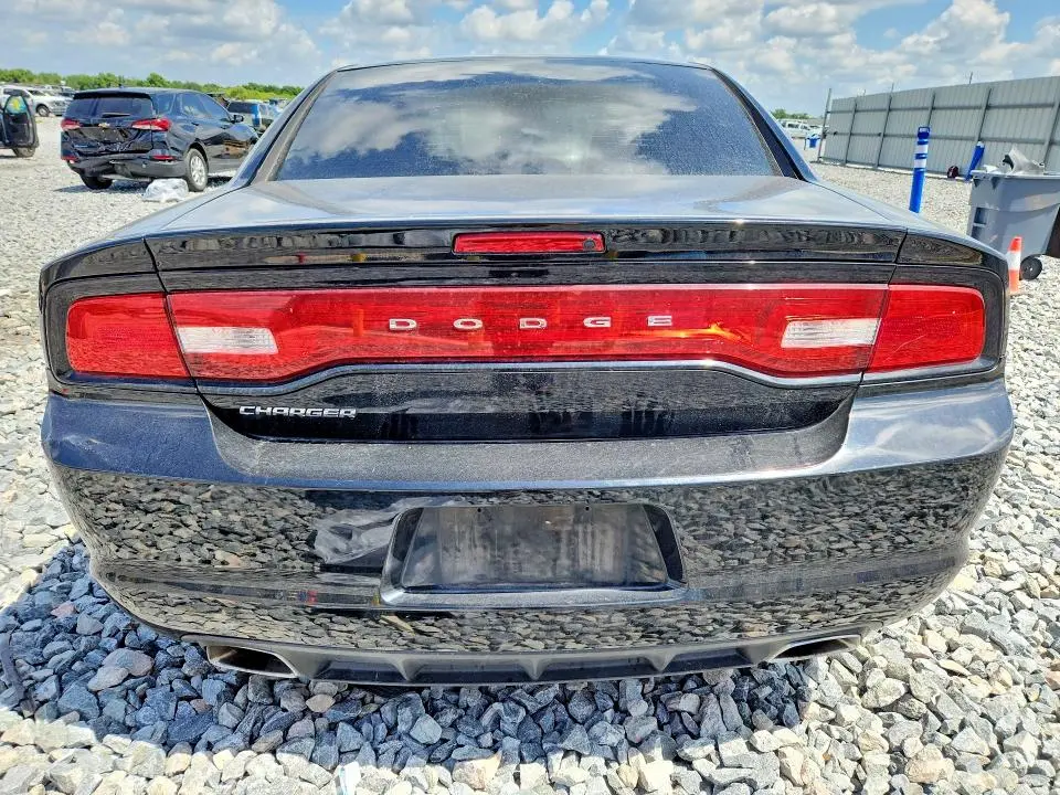 2012 DODGE CHARGER SE  