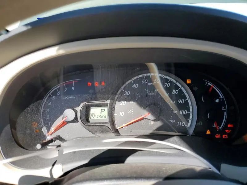 2012 TOYOTA SIENNA LE 8-PASSENGER  