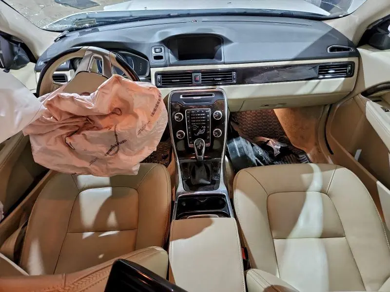 2016 VOLVO XC70 T5 PREMIER  