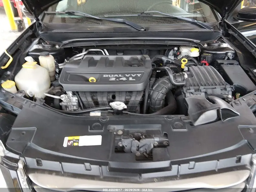 2013 CHRYSLER 200 LX
