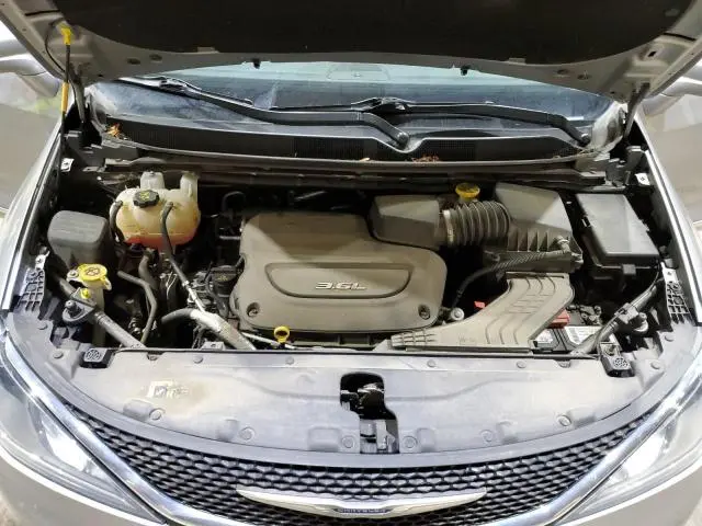 2017 CHRYSLER PACIFICA TOURING L PLUS  