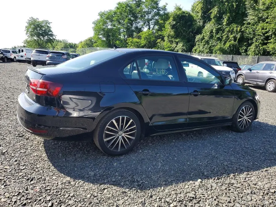 2016 VOLKSWAGEN JETTA SPORT  