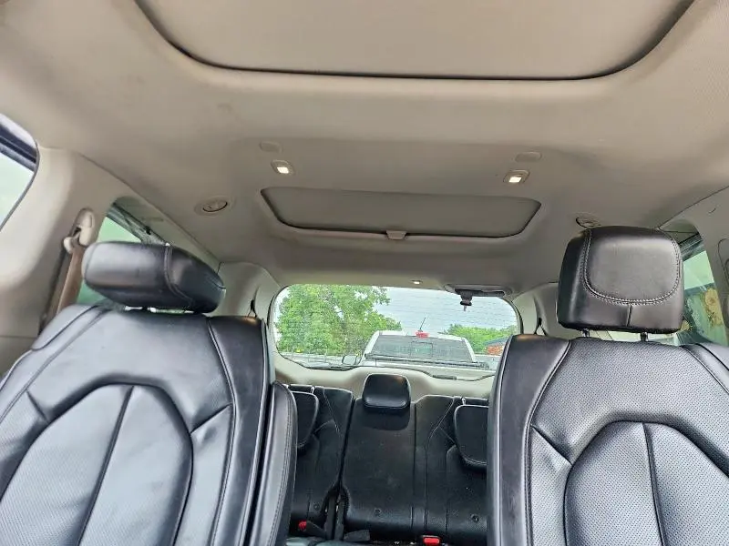2019 CHRYSLER PACIFICA LIMITED  