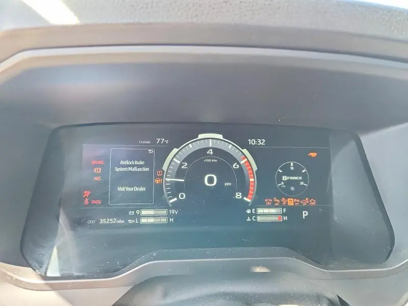 2024 TOYOTA TUNDRA CREWMAX LIMITED  