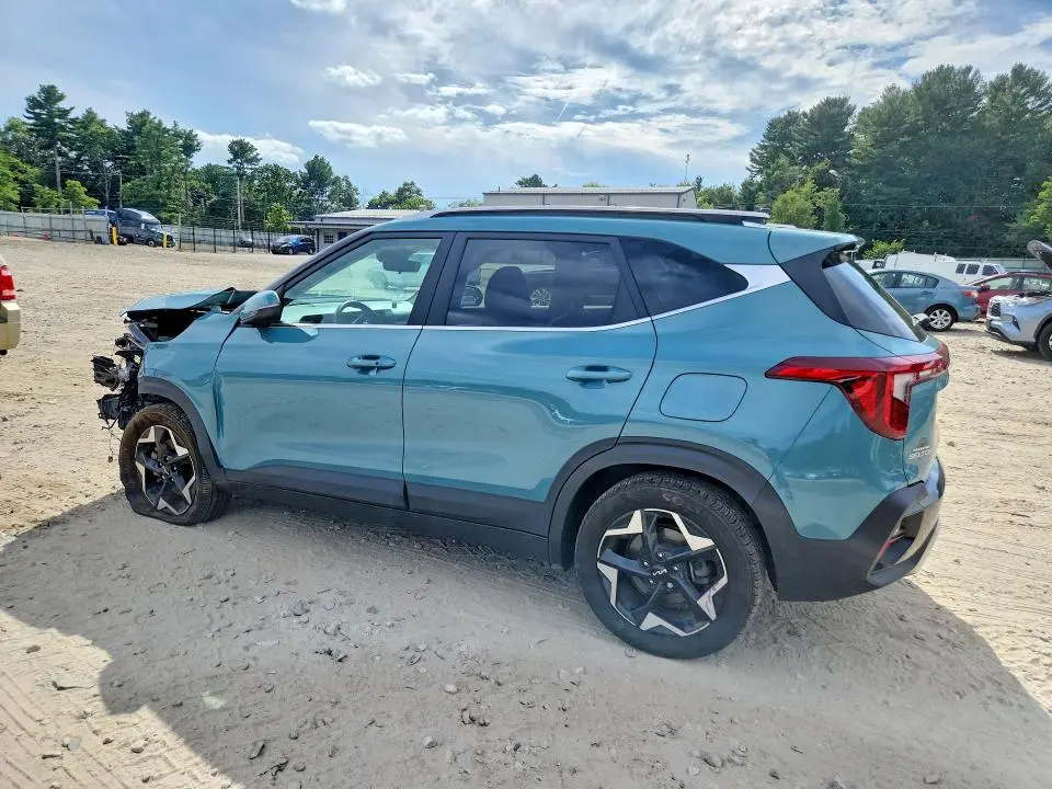 2024 KIA SELTOS EX  