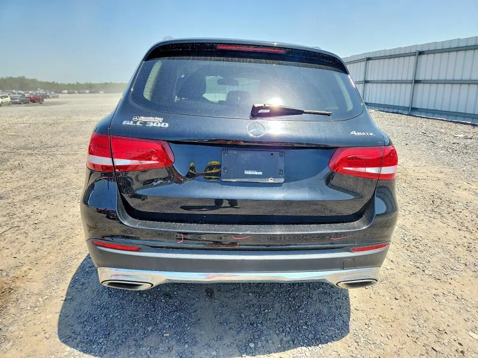 2017 MERCEDES-BENZ GLC 300 4MATIC  