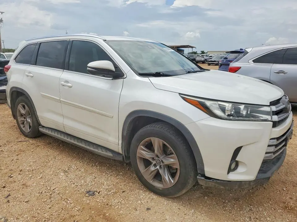 2017 TOYOTA HIGHLANDER LIMITED  