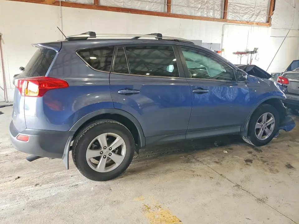 2014 TOYOTA RAV4 XLE  