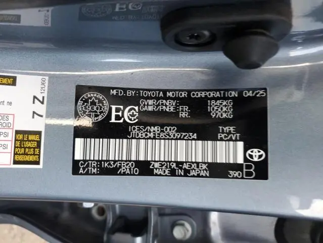 2025 TOYOTA COROLLA LE  