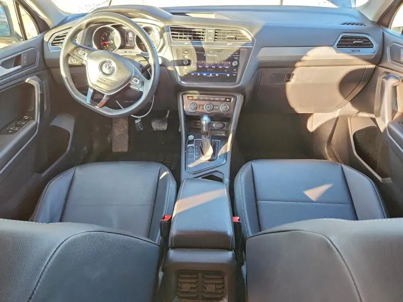 2021 VOLKSWAGEN TIGUAN SE  