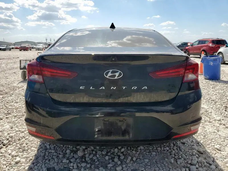 2019 HYUNDAI ELANTRA SEL  