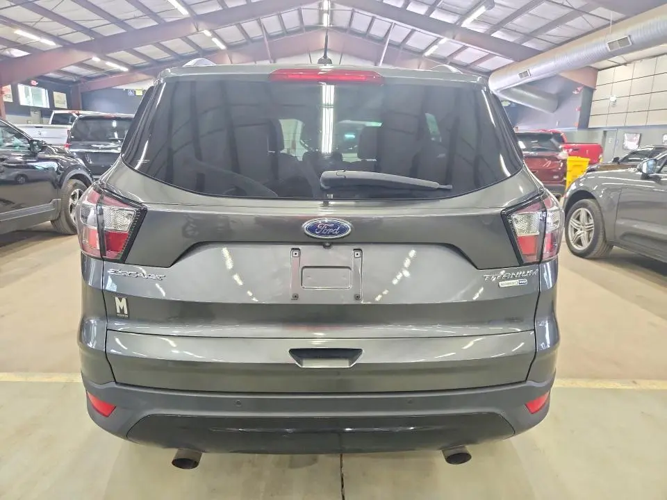 2017 FORD ESCAPE TITANIUM  