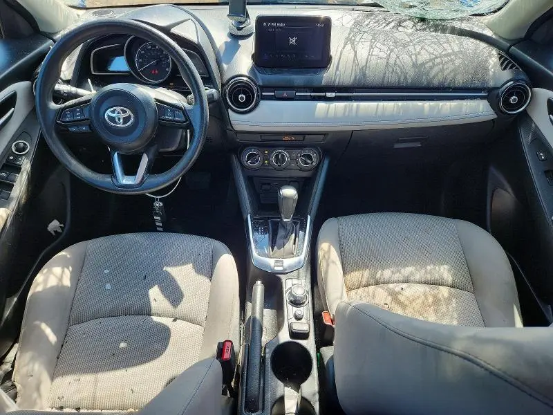 2019 TOYOTA YARIS LE  