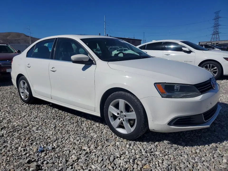 2014 VOLKSWAGEN JETTA TDI  