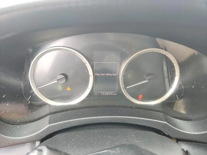 2016 LEXUS IS 200T  