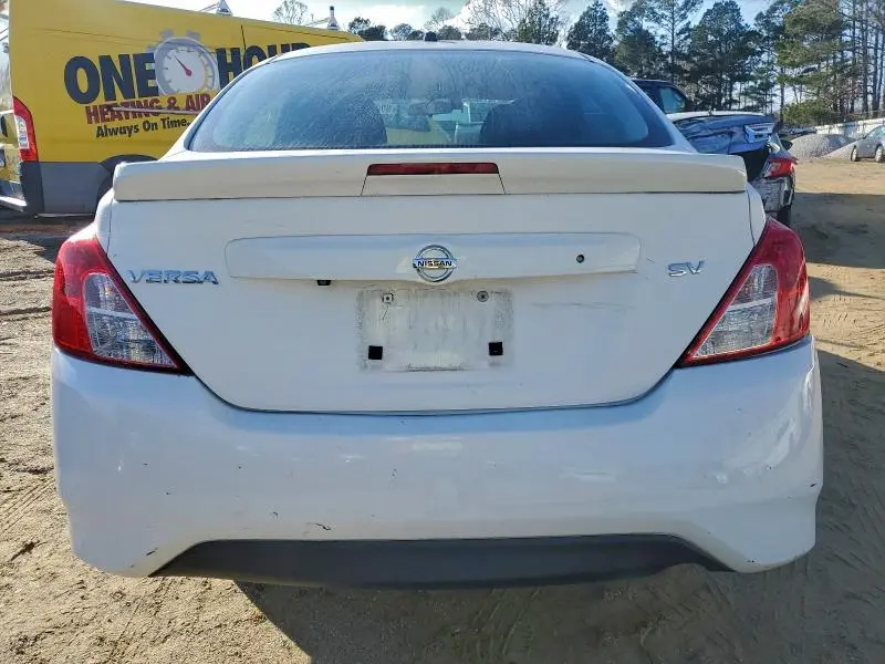 2019 NISSAN VERSA S  