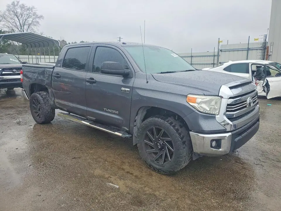 2016 TOYOTA TUNDRA SR5  
