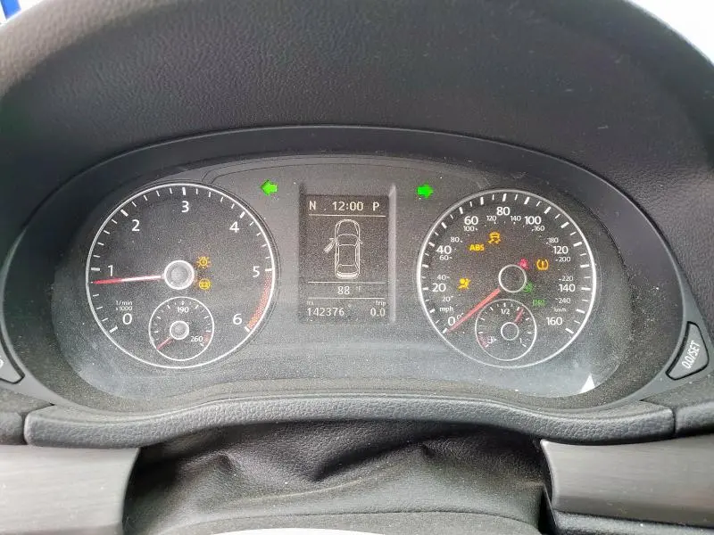 2014 VOLKSWAGEN PASSAT SE  