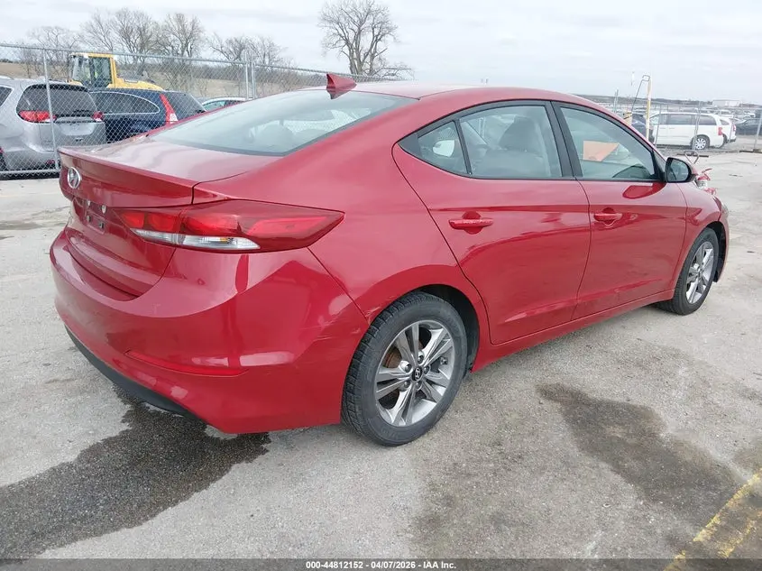 2017 HYUNDAI ELANTRA SE