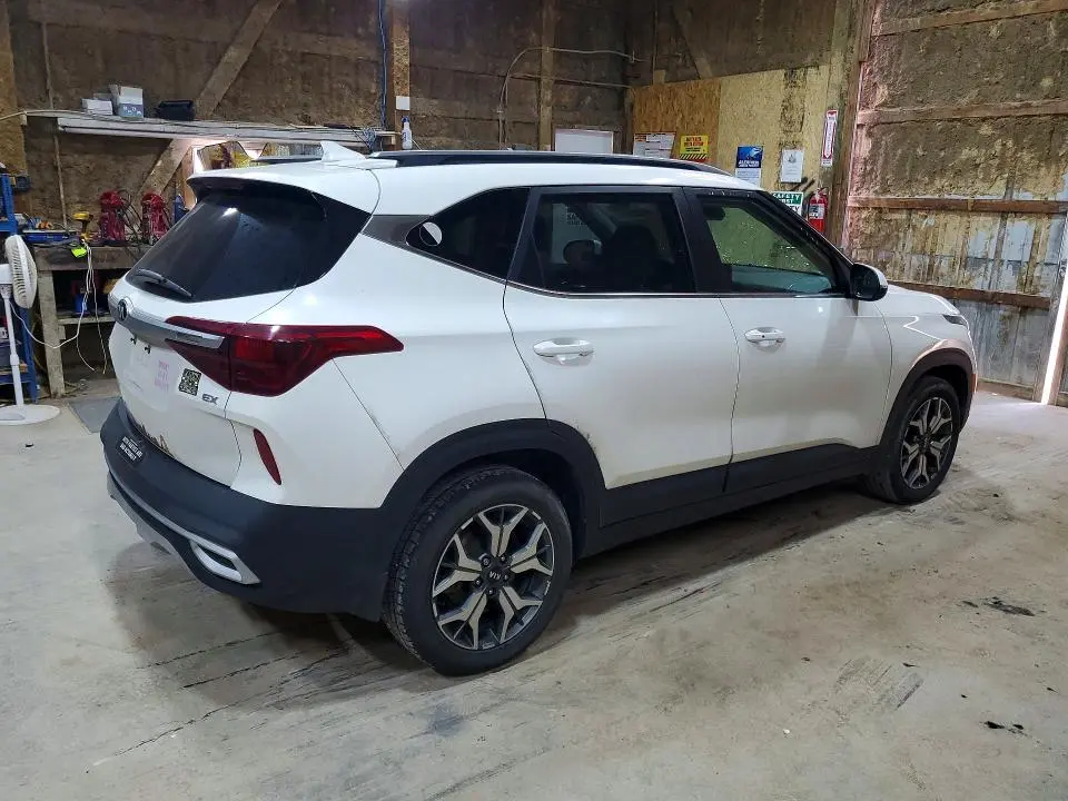 2021 KIA SELTOS EX  