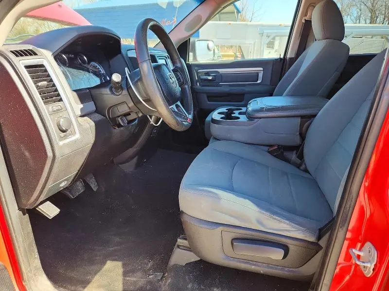 2013 RAM 1500 SLT  
