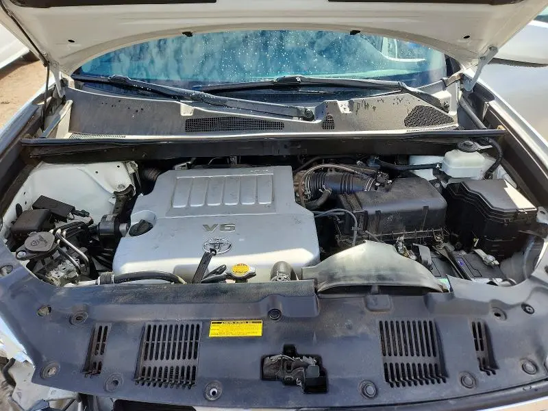 2011 TOYOTA HIGHLANDER BASE  
