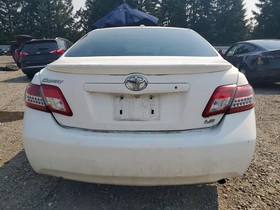 2010 TOYOTA CAMRY LE  