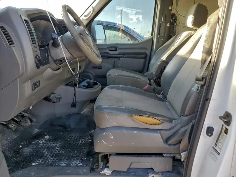 2016 NISSAN NV 2500 S  