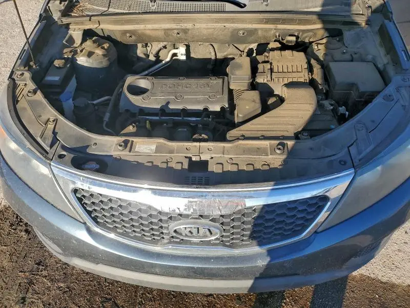 2011 KIA SORENTO BASE  