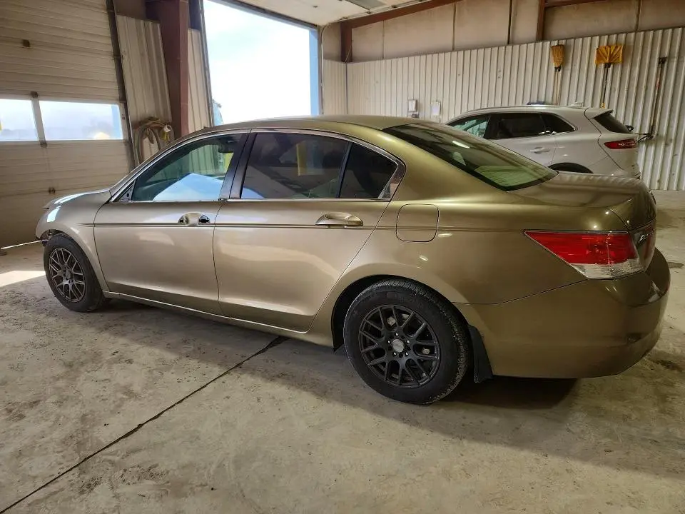 2010 HONDA ACCORD LX  