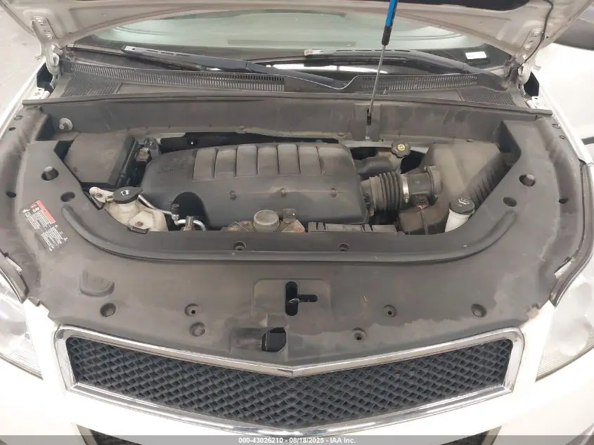 2011 CHEVROLET TRAVERSE LS