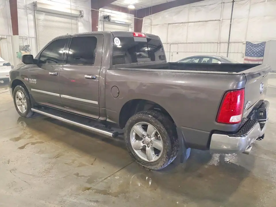 2018 RAM 1500 SLT 4WD 5.7L V-8