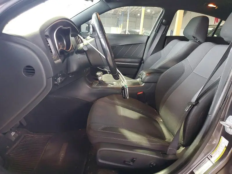 2016 DODGE CHARGER SXT  