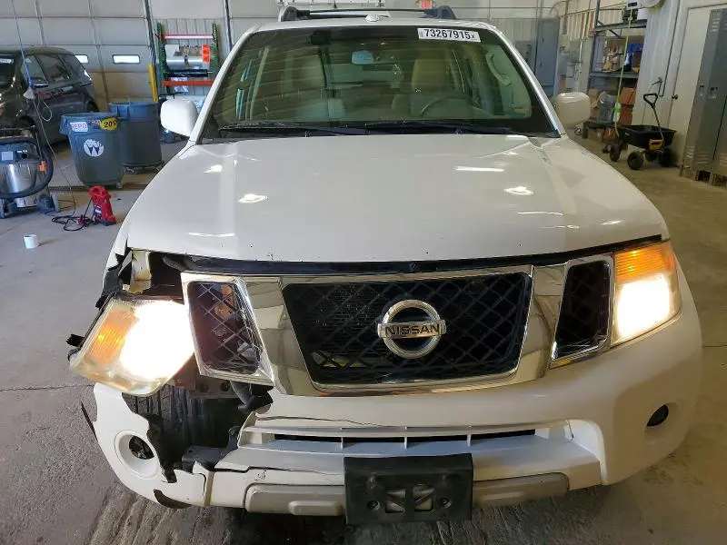 2011 NISSAN PATHFINDER S  