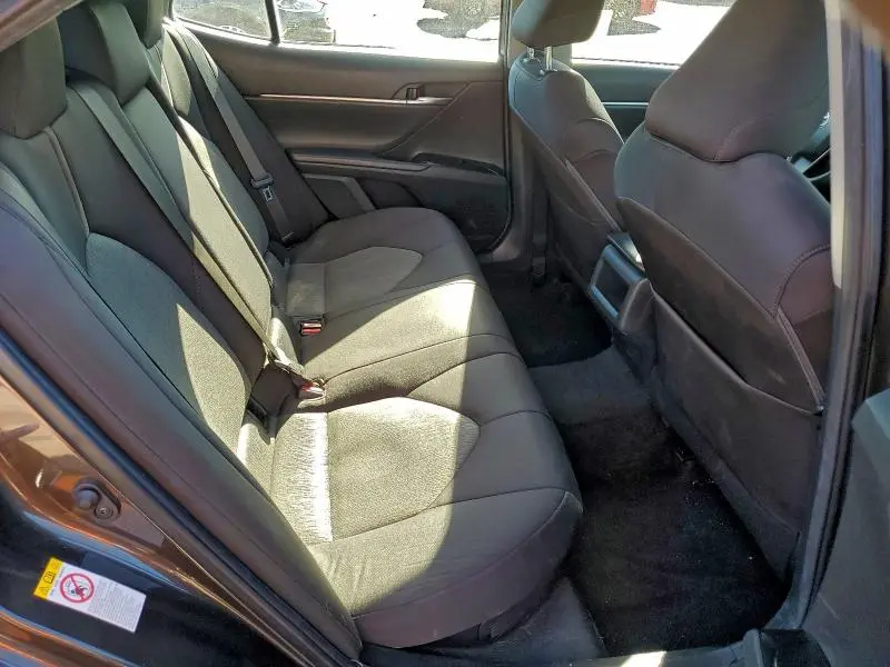 2019 TOYOTA CAMRY LE  