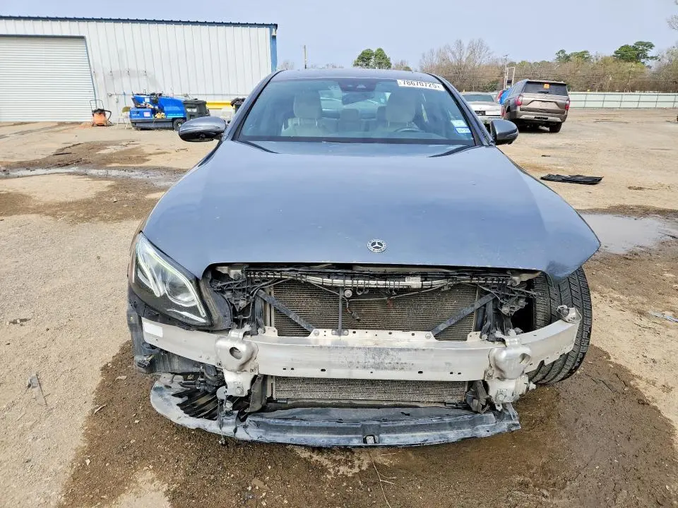 2019 MERCEDES-BENZ E 300  