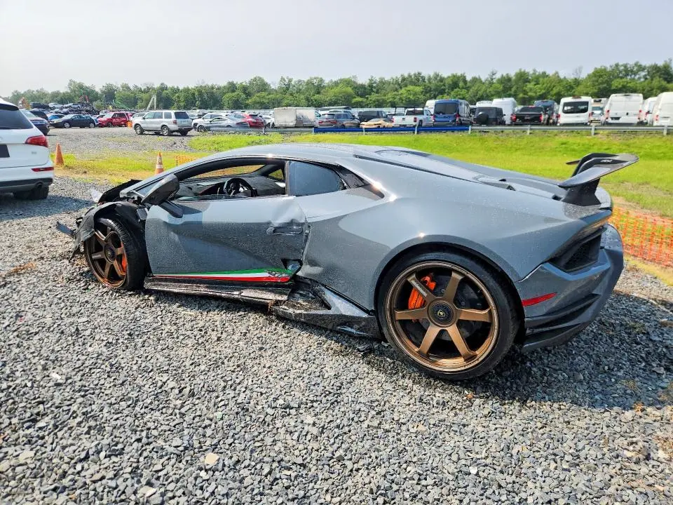 2018 LAMBORGHINI HURACAN PERFORMANTE  