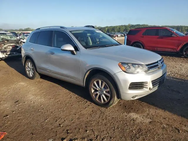 2014 VOLKSWAGEN TOUAREG V6 TDI  