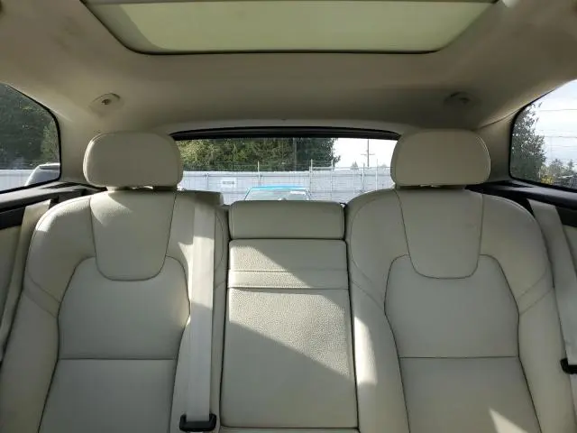 2019 VOLVO XC60 T6  