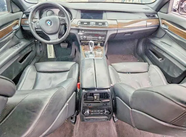 2012 BMW 750 XI  