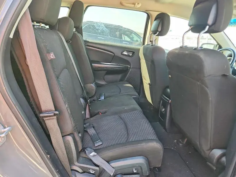 2019 DODGE JOURNEY SE  