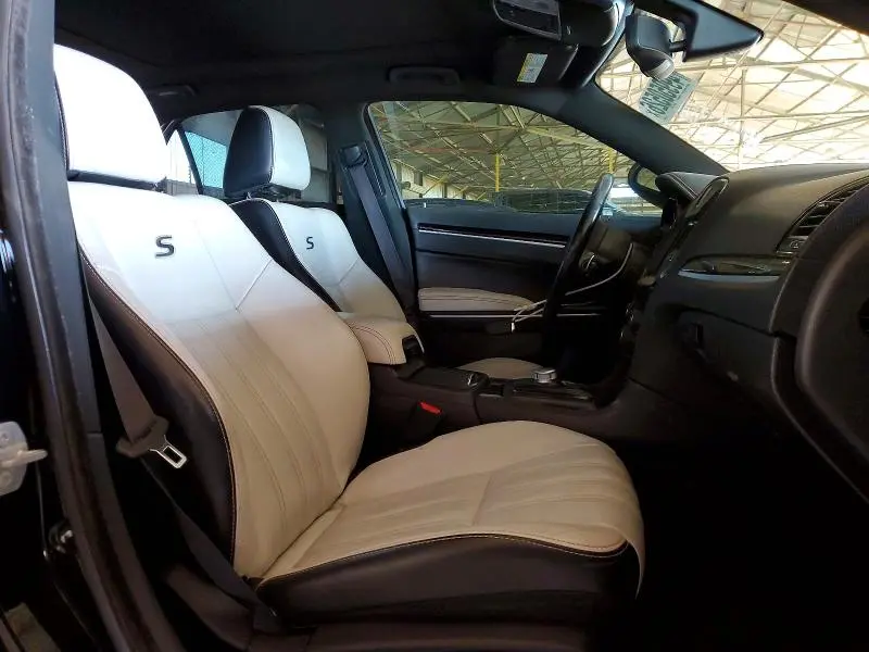 2019 CHRYSLER 300 S  