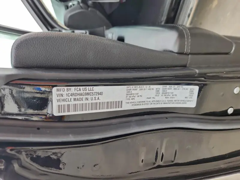 2021 DODGE DURANGO SXT  