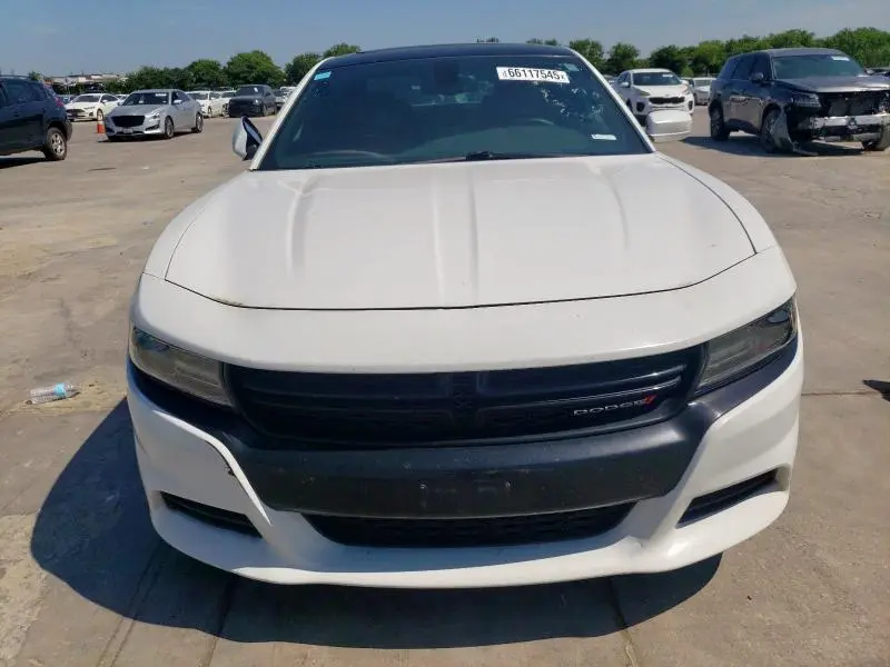 2015 DODGE CHARGER SXT  
