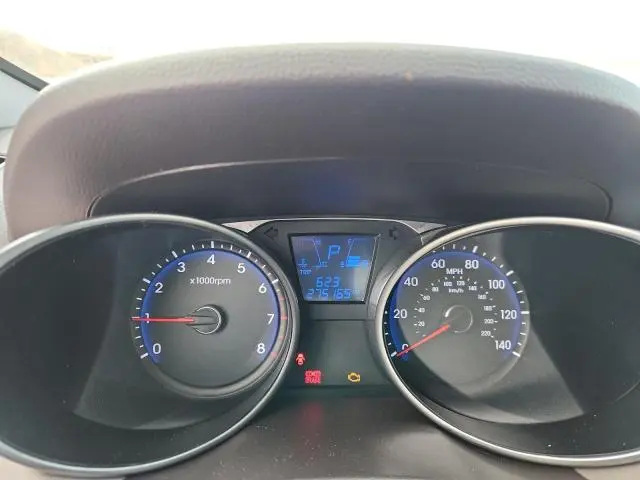 2011 HYUNDAI TUCSON GLS  